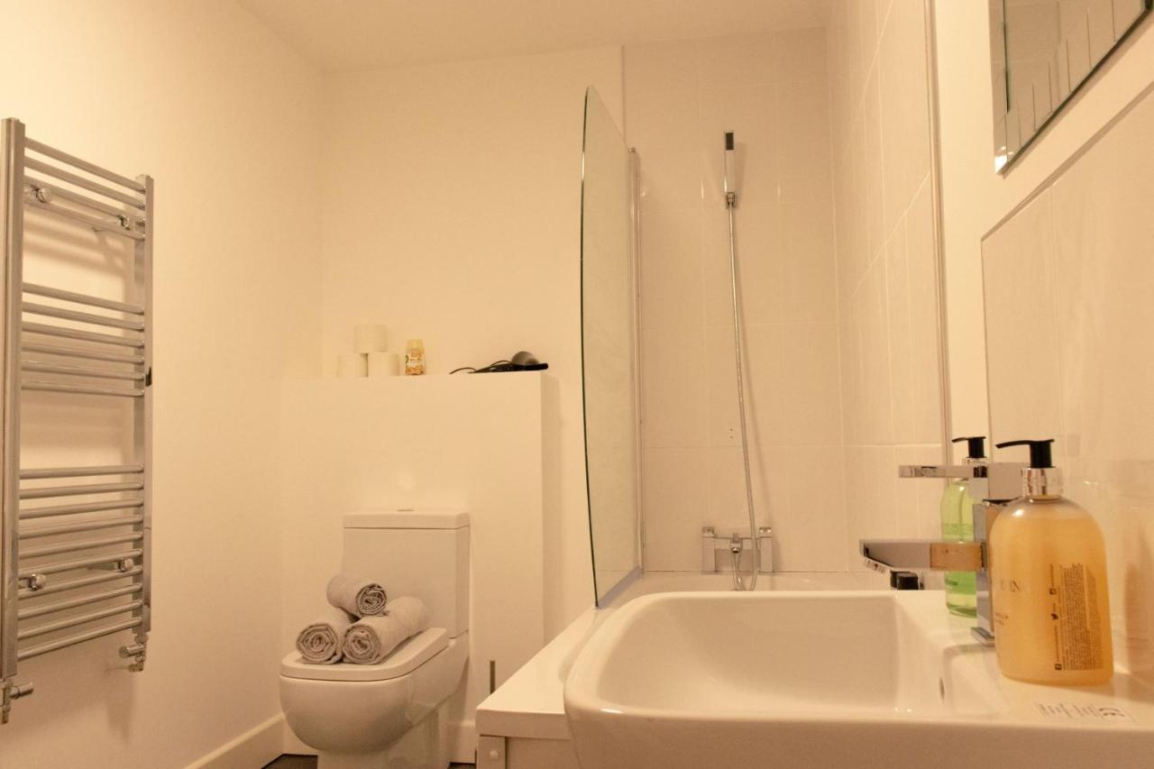 Livestay-Modern Apartment Minutes Away From Heathrow Σλόουθ Εξωτερικό φωτογραφία